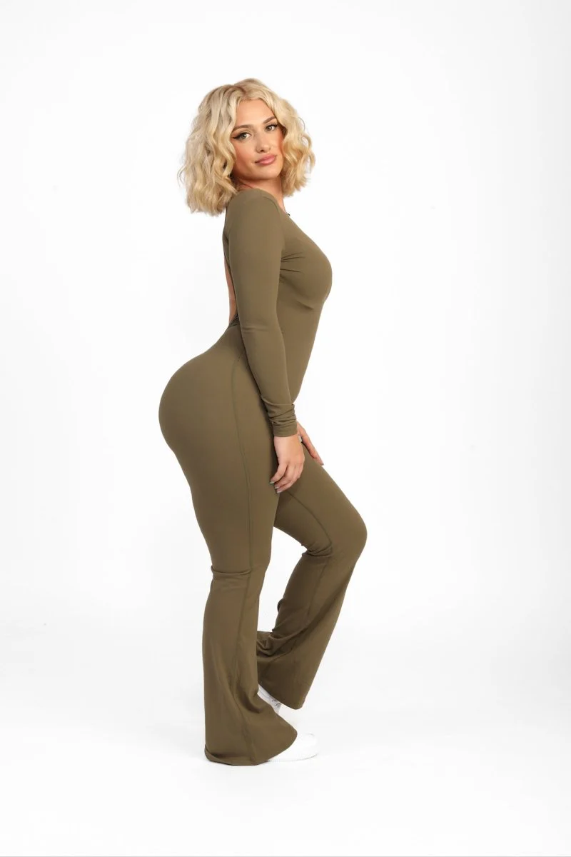 ATB Long Sleeve Open Back Flare Jumpsuits - Image 11