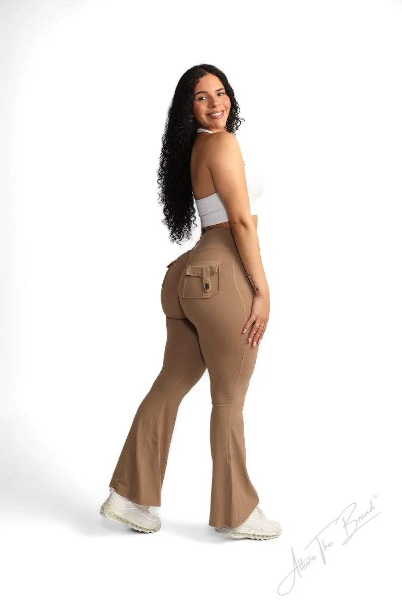 Pocket Flare Leggings - Image 10