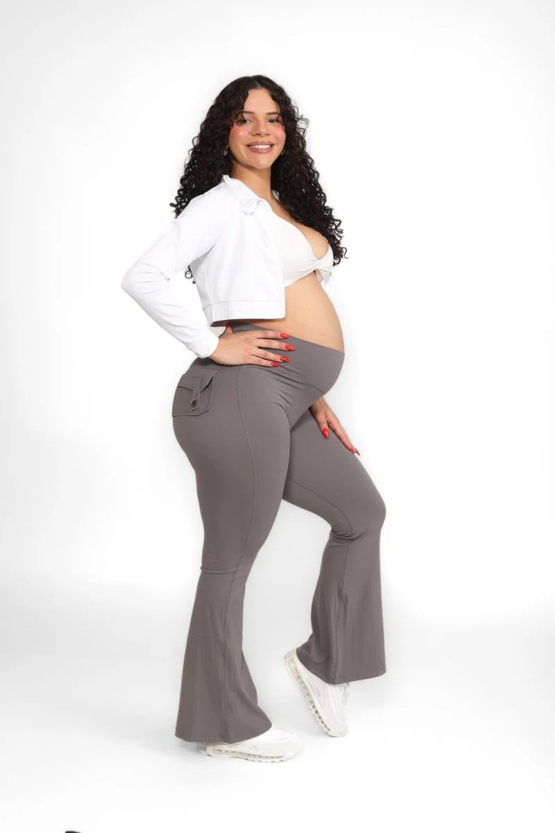 Pocket Flare Leggings - Image 17